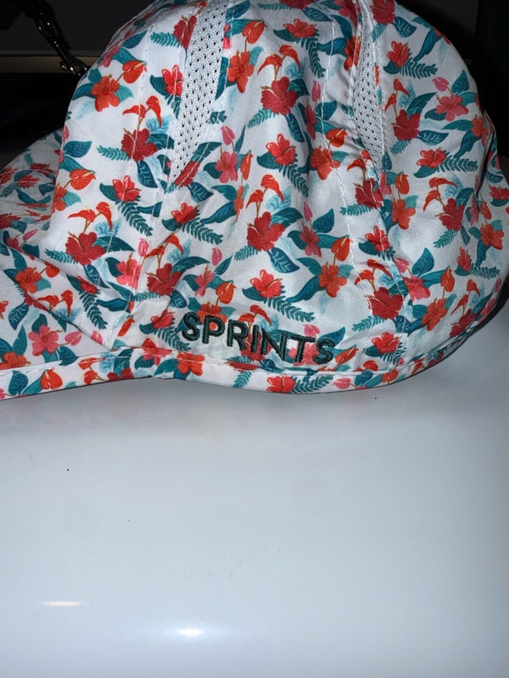 Sprints hat - Picture 2 of 3